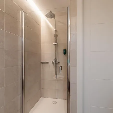 Apartment Ereza 3.3